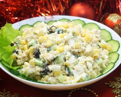 Салат с курицей и черносливом «Зимние каникулы»