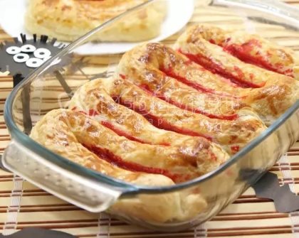 Пирог на Хэллоуин «Кишки»